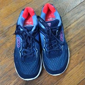 FILA Runtronic Women's Work Shoes Memory Foam, Slip Resistant, Size 9 Like New